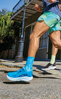 Foto di dettaglio delle scarpe da running Hoka Clifton 10