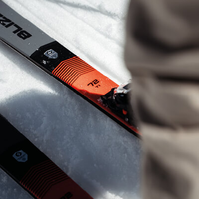 Foto di dettaglio degli sci Stormbird firmati Blizzard Tecnica