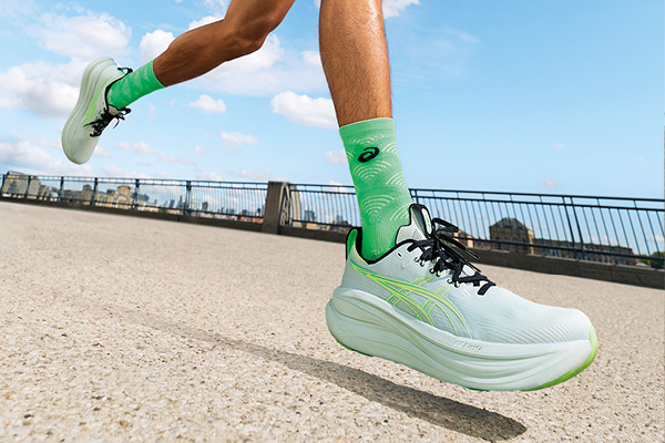 Foto delle nuove ASICS GEL-NIMBUS 28, super ammortizzate